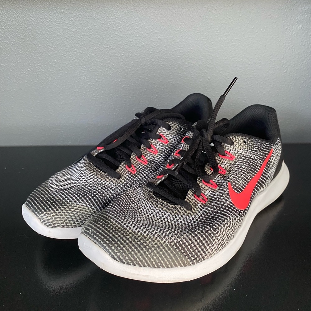 Womens Nike running shoes